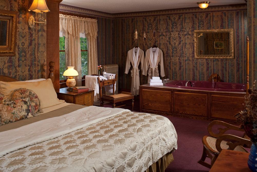 Old Rittenhouse Inn เบย์ฟิลด์ ภายนอก รูปภาพ